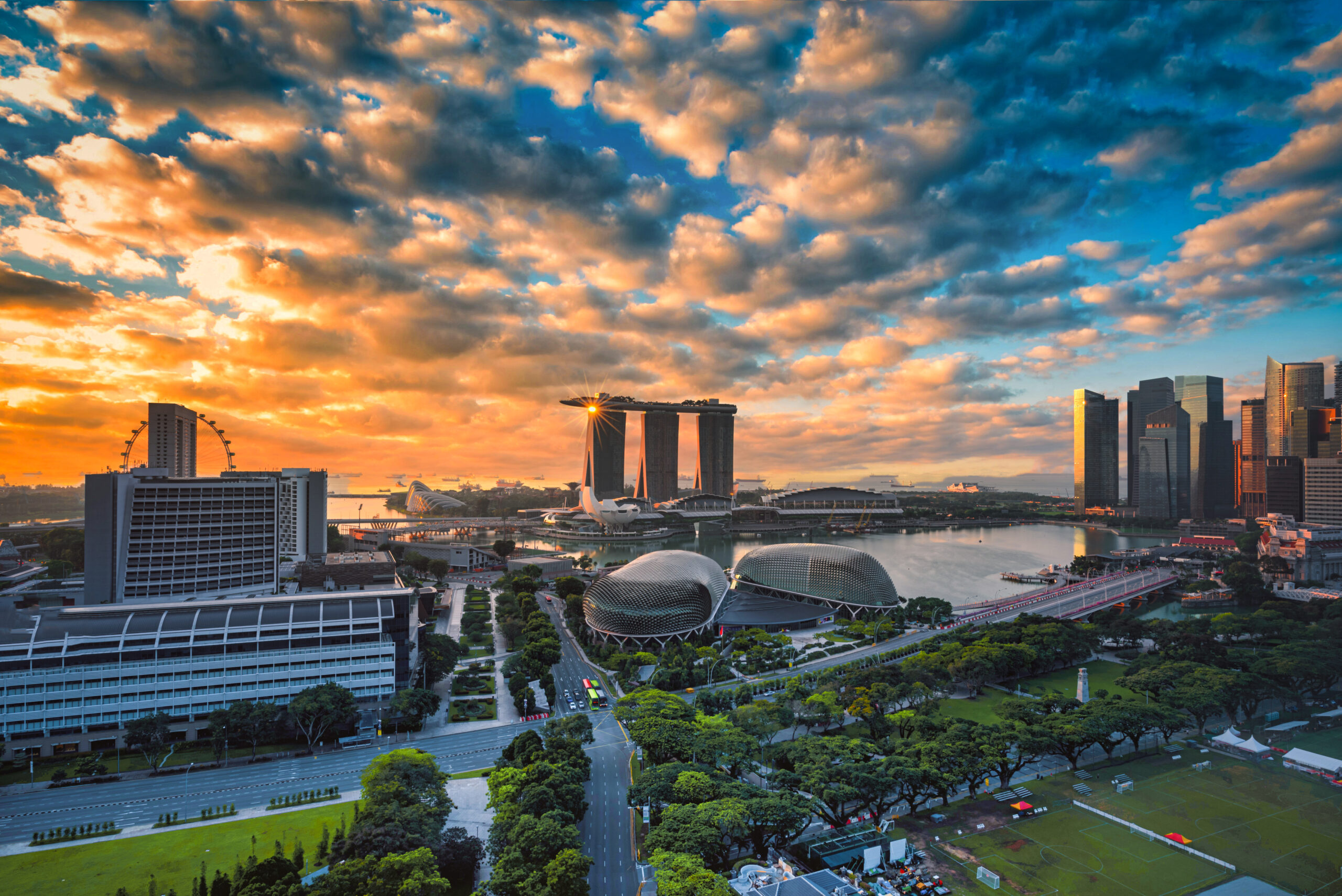 Singapore Skyline and view of skyscrapers on Marina Bay at sunsrise.